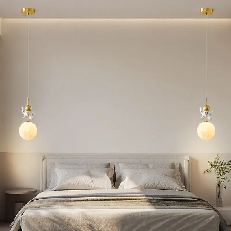 Lámpara colgante LED moderna para habitación de niños, lámpara colgante decorativa de hierro con dibujos de astronauta y Luna, para dormitorio, estudio, luminarias