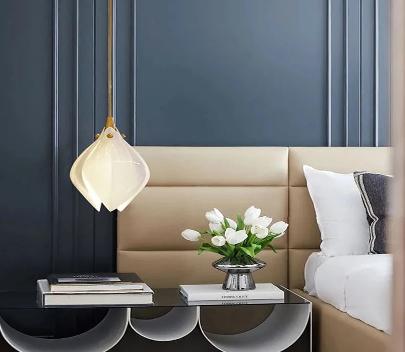 Ceramic Magnolia pendent light