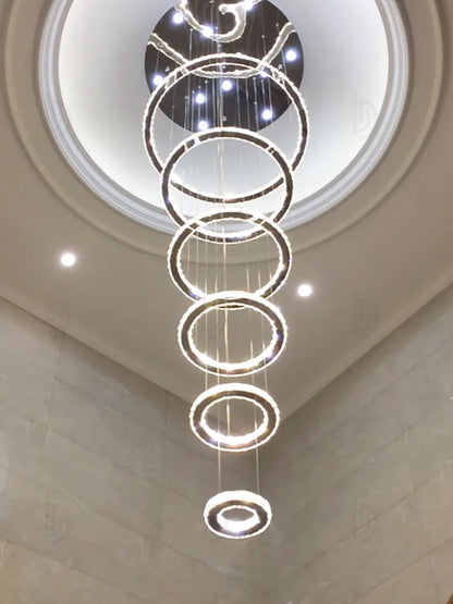 Escalera de cristal de lujo moderna, candelabro grande para loft, diseño de anillos, lámparas colgantes, iluminación interior para vestíbulo de Villa, accesorios de brillo